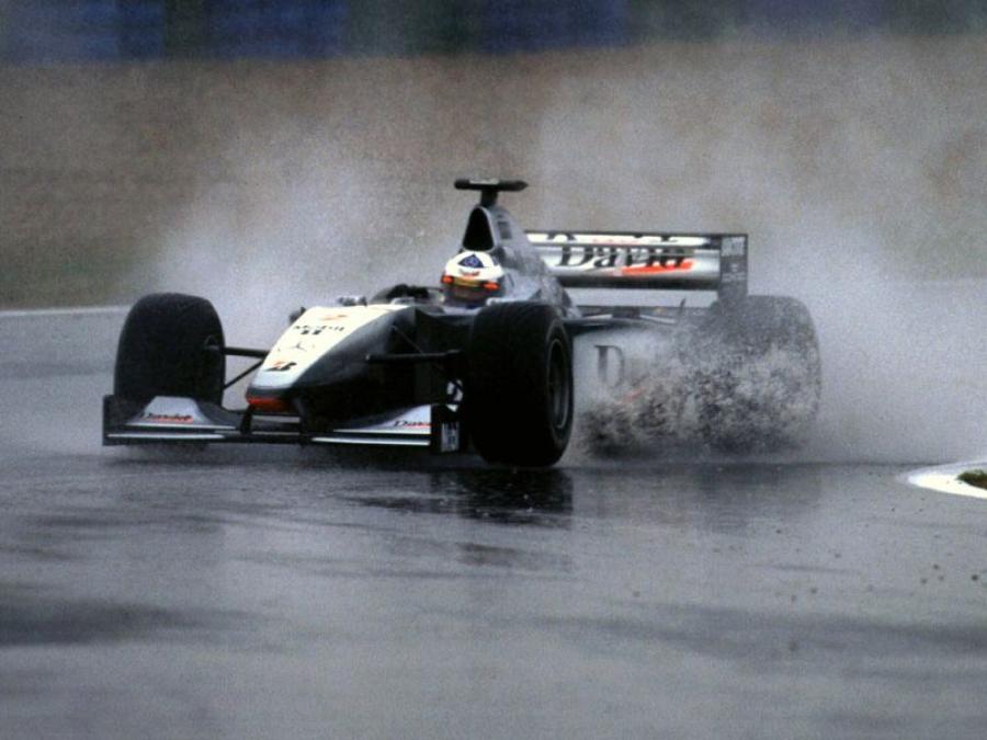  McLaren Mercedes-Benz MP4-14 1999 года  (фото 11 из 16)